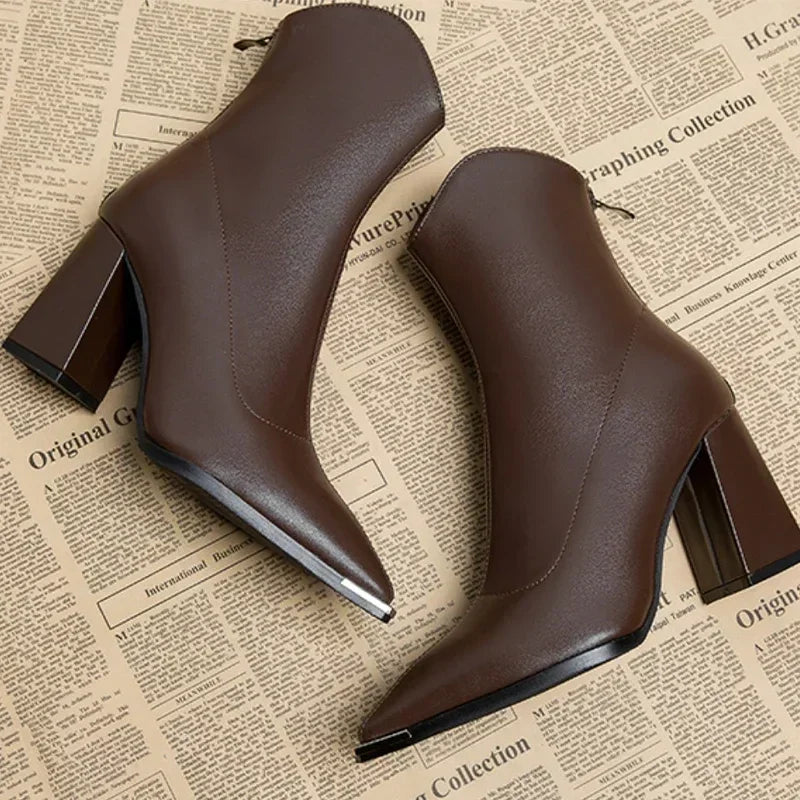 Celeste | Botas con punta cromada
