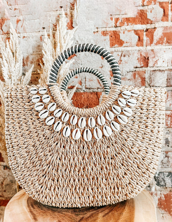 Isabella™ - Bolso de paja con decoración de conchas y detalles hechos a mano
