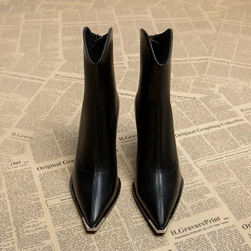 Celeste | Botas con punta cromada