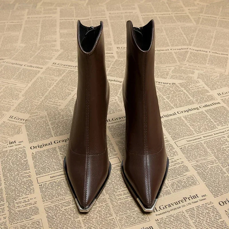 Celeste | Botas con punta cromada