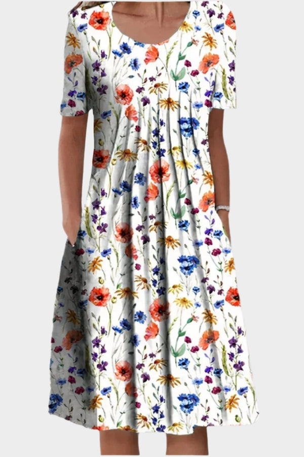 Vestido de verano con costuras florales
