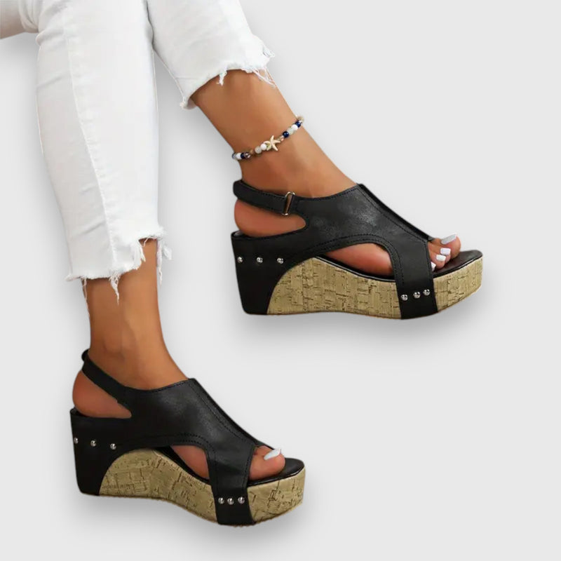 Sandalias de plataforma elegantes