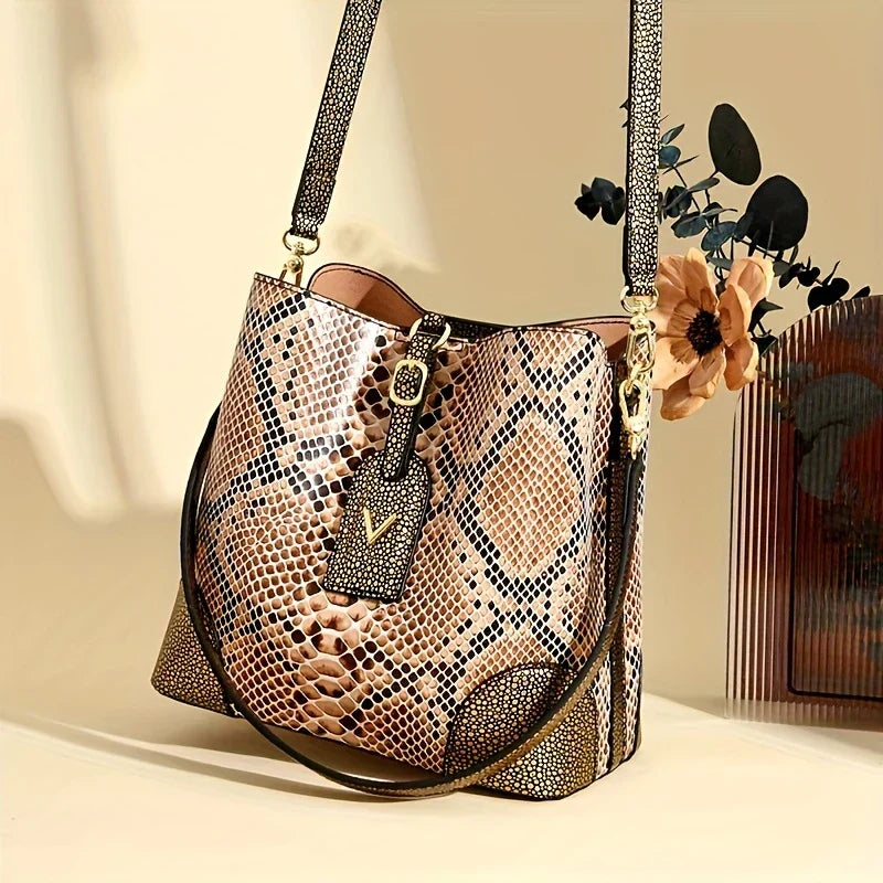 Addison™ - Elegante bolso con estampado de serpiente