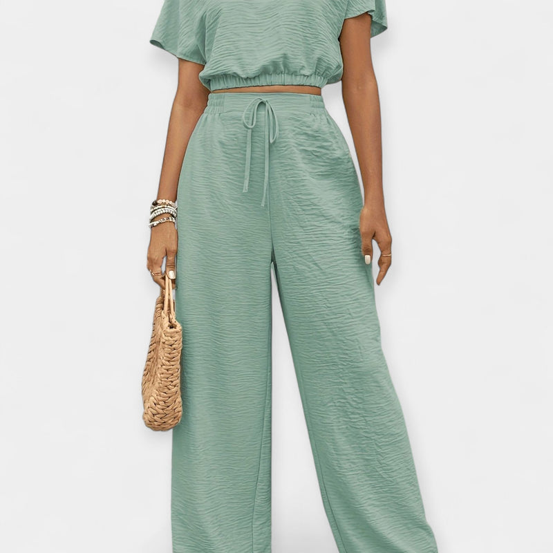 Conjunto holgado y elegante