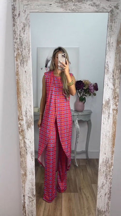 SKYE – TRAJE CÓMODO ESTAMPADO