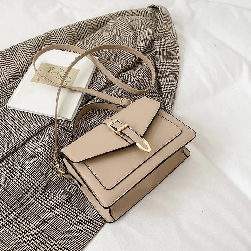 Zoe™ - Bolso de hombro clásico con detalles hechos a mano