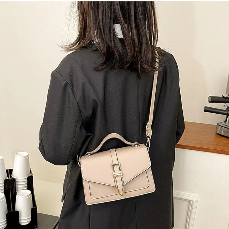 Zoe™ - Bolso de hombro clásico con detalles hechos a mano