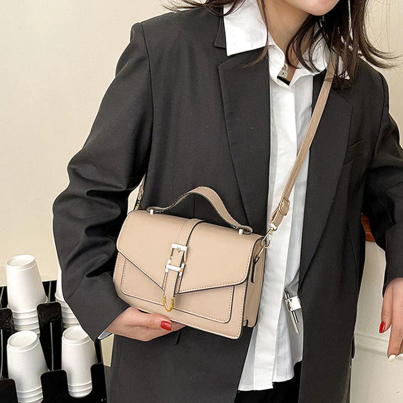 Zoe™ - Bolso de hombro clásico con detalles hechos a mano