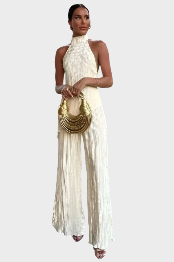Elegante conjunto plisado