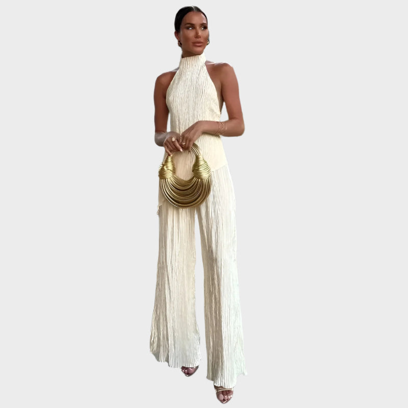 Elegante conjunto plisado