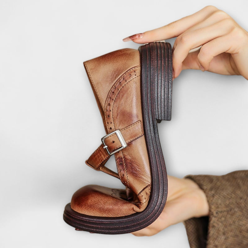 Elegantes Mary Janes de cuero