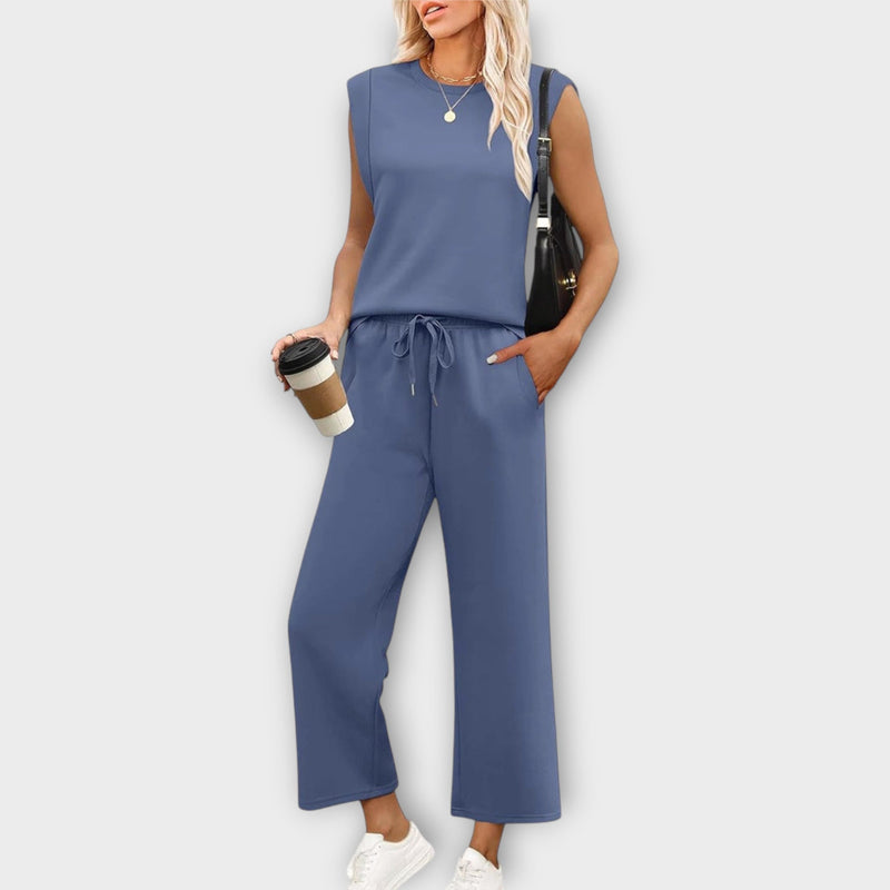 Conjunto de mujer: suave, elegante y con estilo.